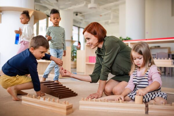 Pédagogie Montessori: Quels sont les points forts ?