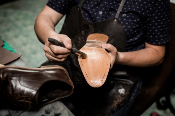 Mon Cordonnier en ligne : Le service révolutionnaire de réparation de chaussures à portée de clic